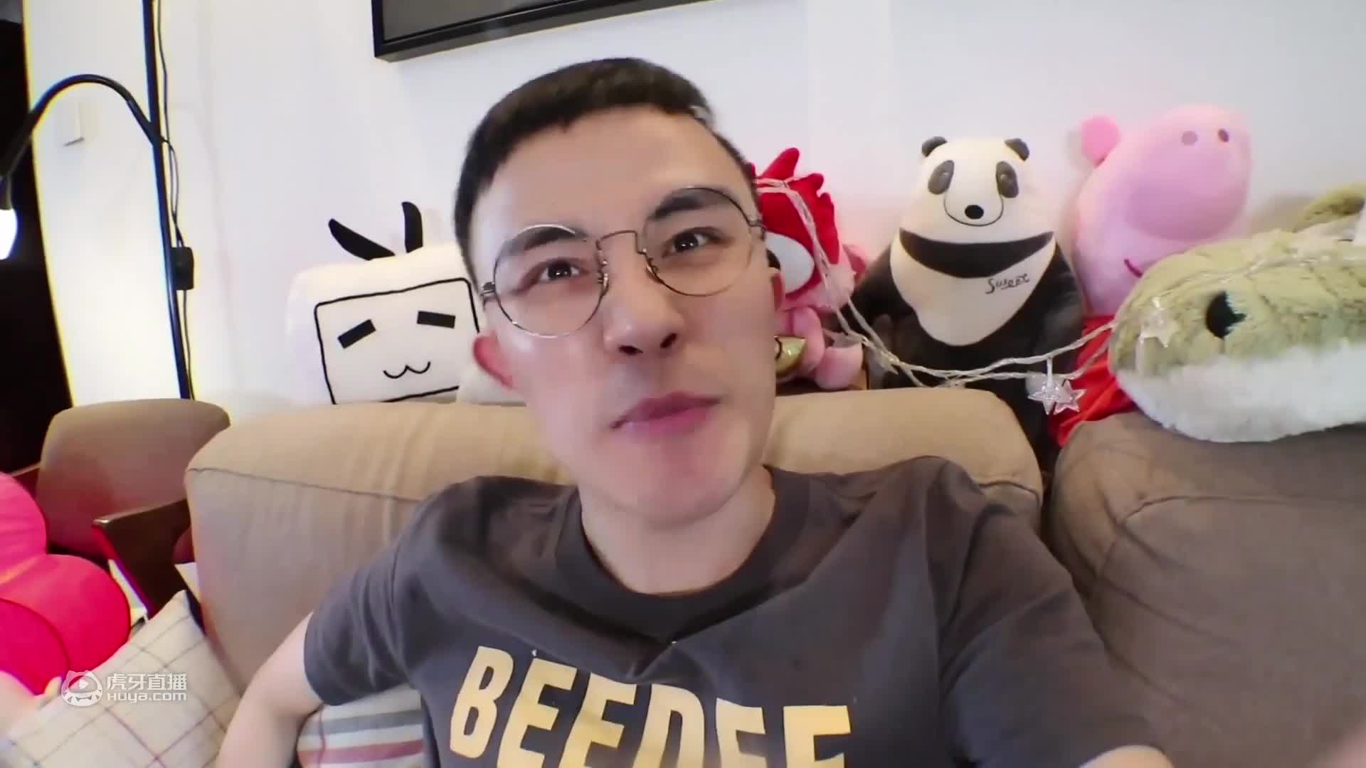 深夜嗨吃烧烤，在我饥肠辘辘的情况下啃一顿烧烤，太爽啦！还研究了一份新的烧烤吃法～中式塔可！真的是满足
