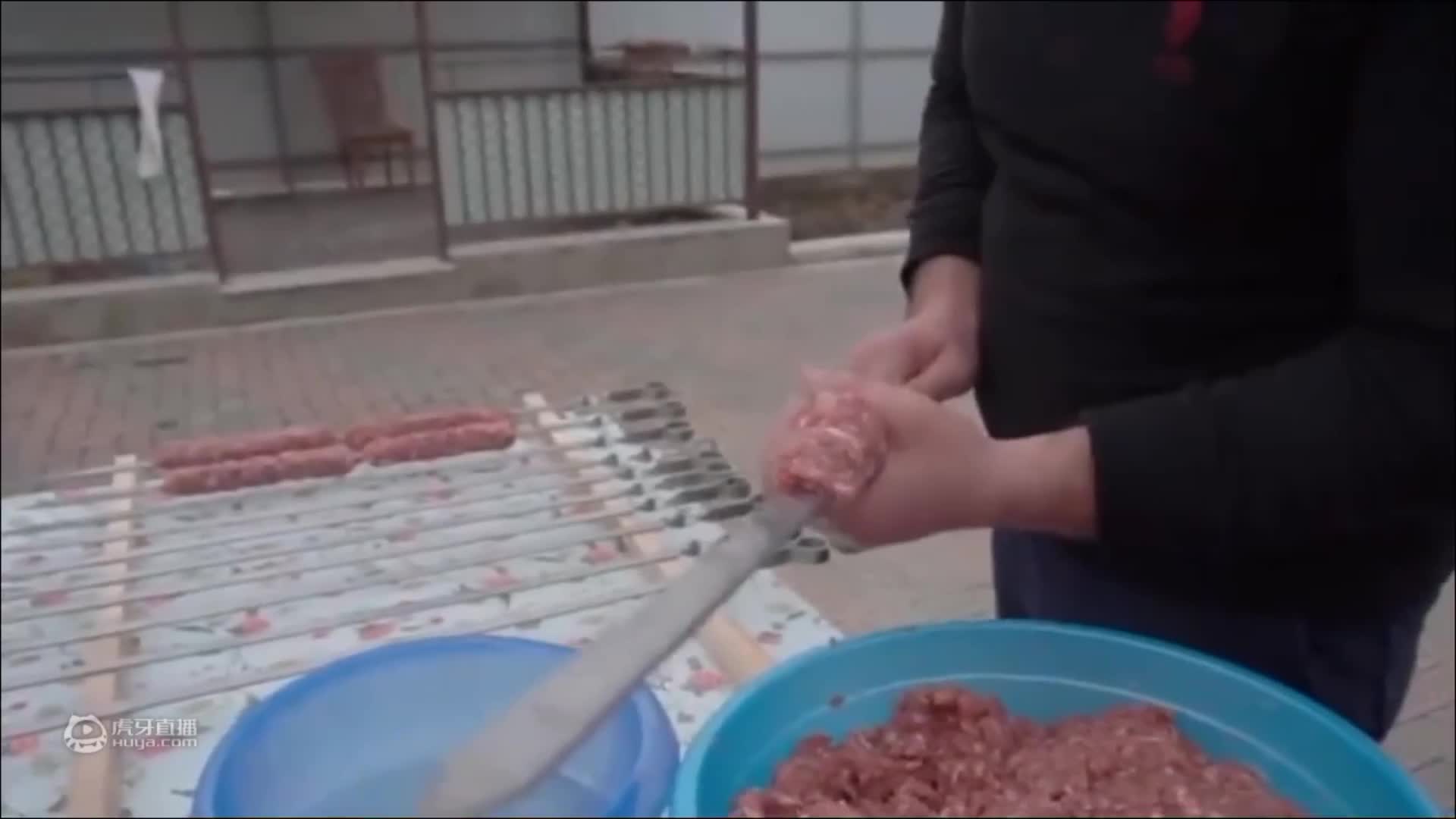 乔治大叔 | 烤肉和土豆