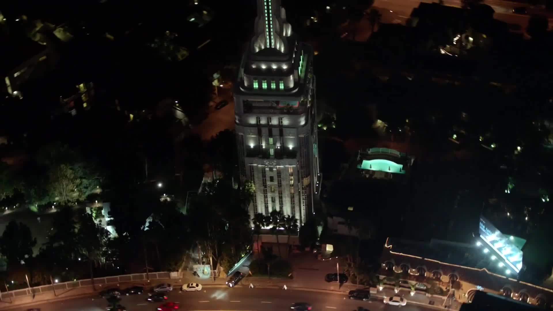 奇幻探案 yyds！解锁地狱之王的人间冒险