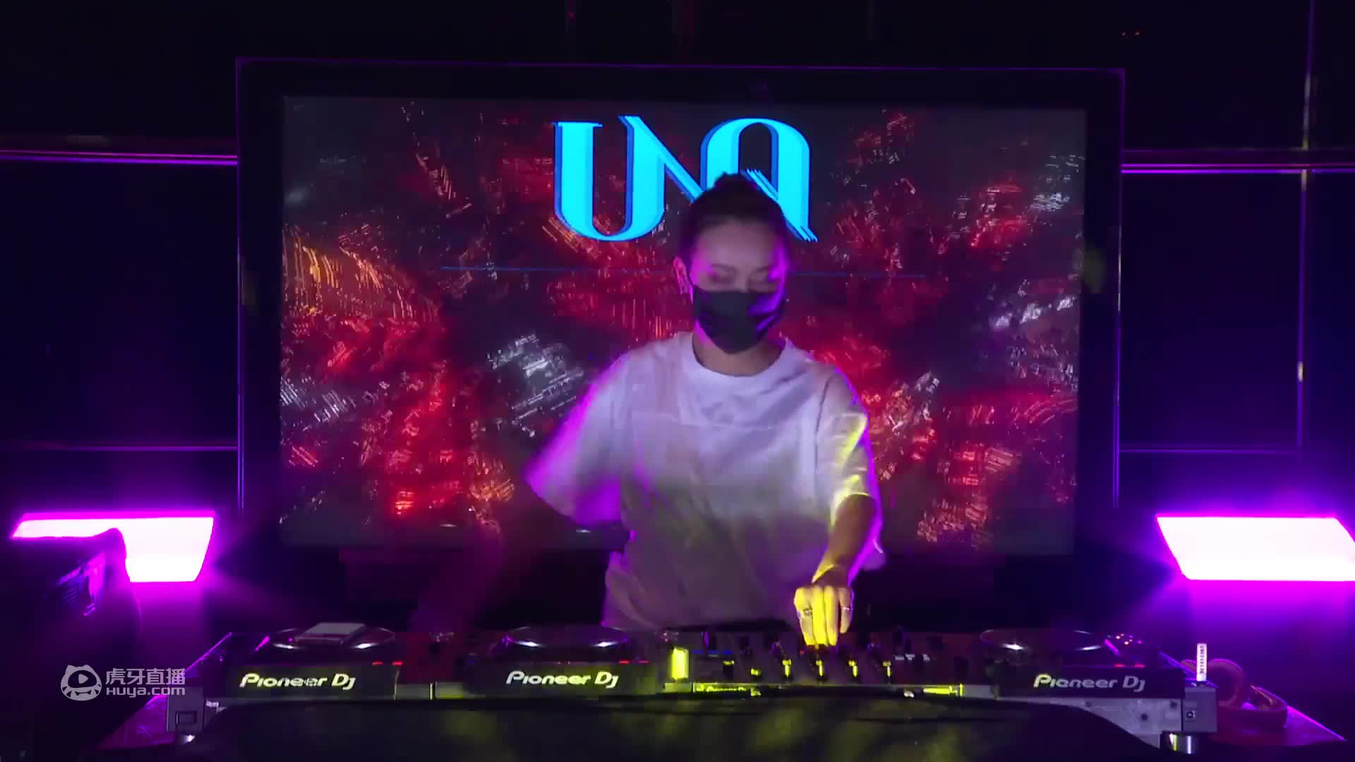 欢迎来到苏喂的直播间