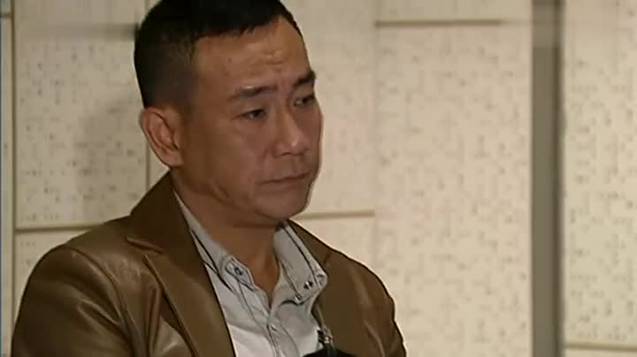 刑侦剧天花板！靠表情破案，比普通刑侦剧带感 10 倍