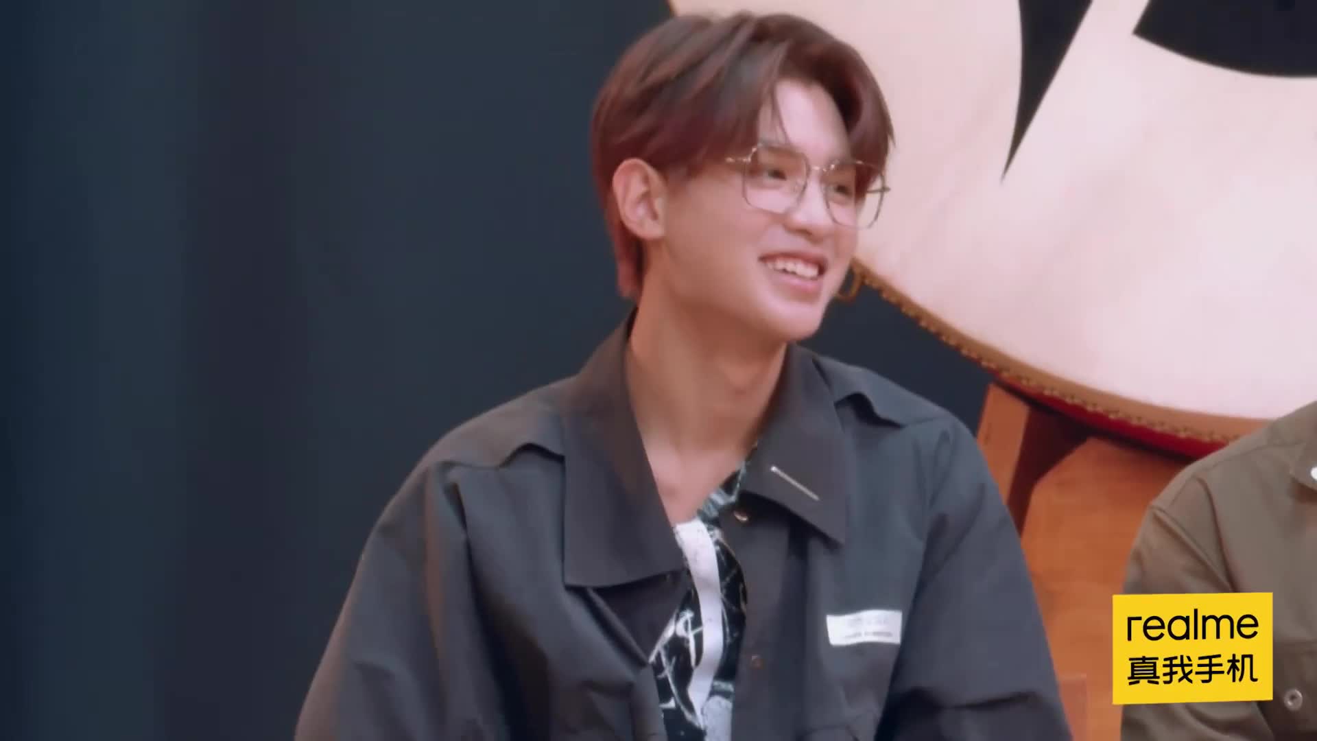 帅哥美女怎么连打游戏都这么厉害呀