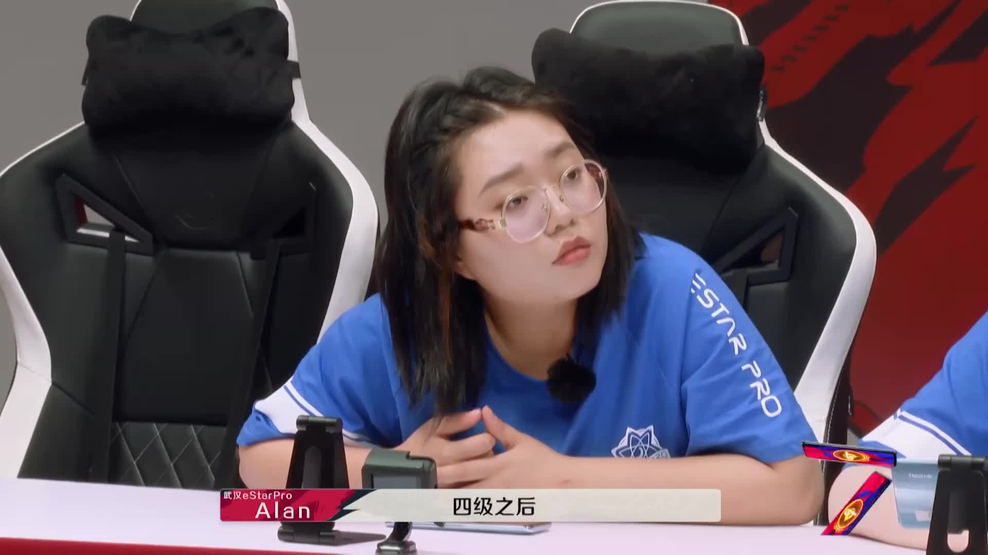 帅哥美女怎么连打游戏都这么厉害呀