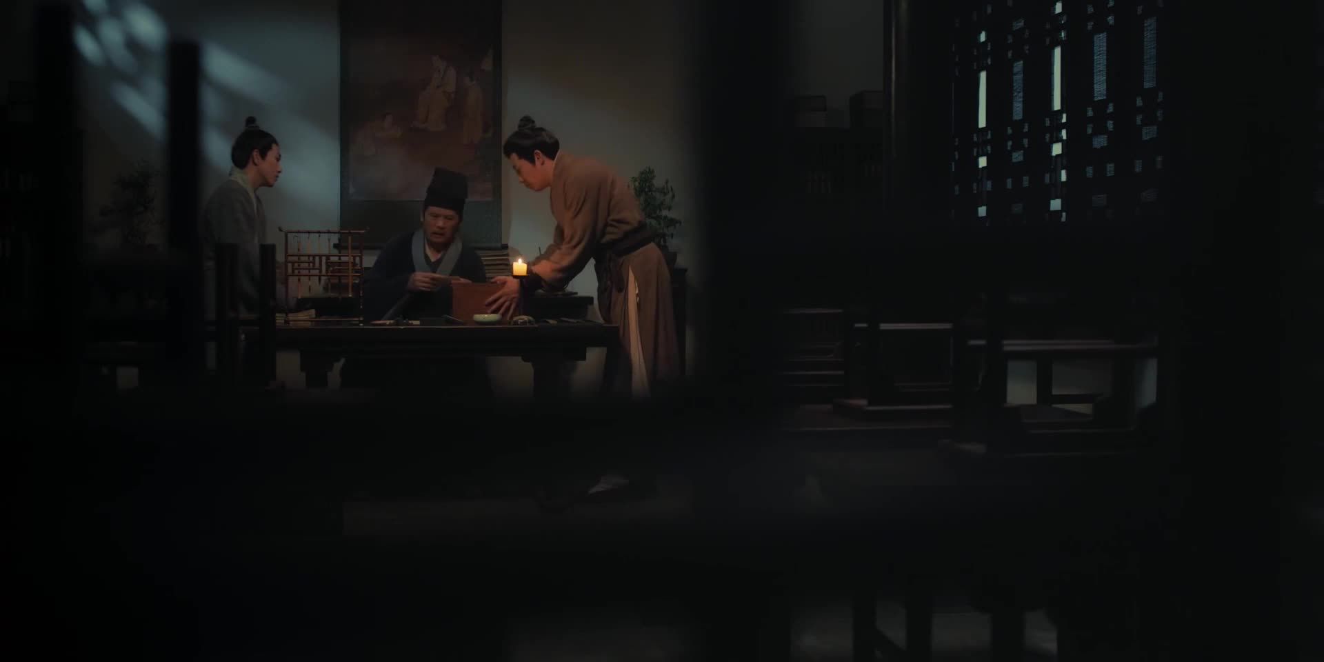 曲三更破案