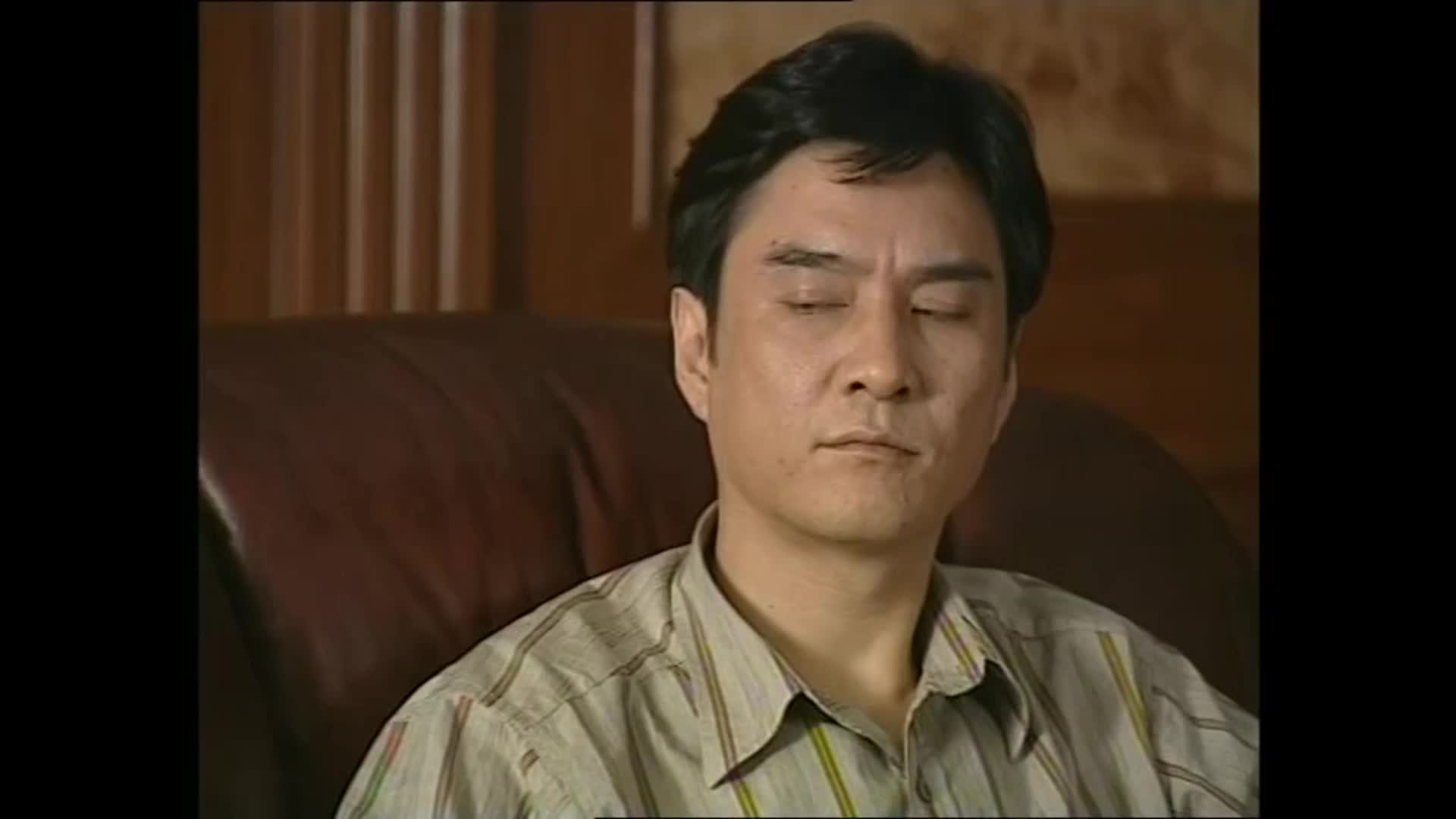 红色康乃馨 小学时期午夜剧场的最爱啊