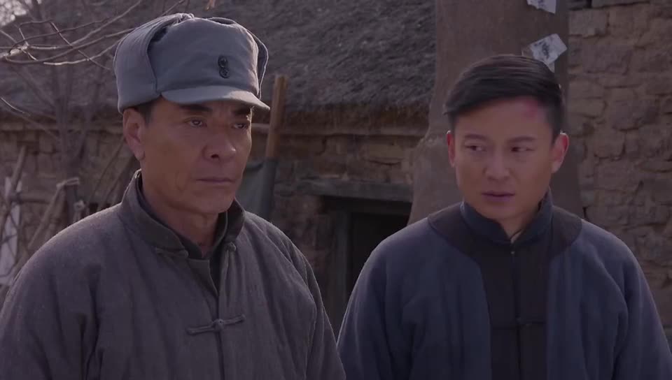 卧底军营认亲？糙汉老兵遇上刺头新兵