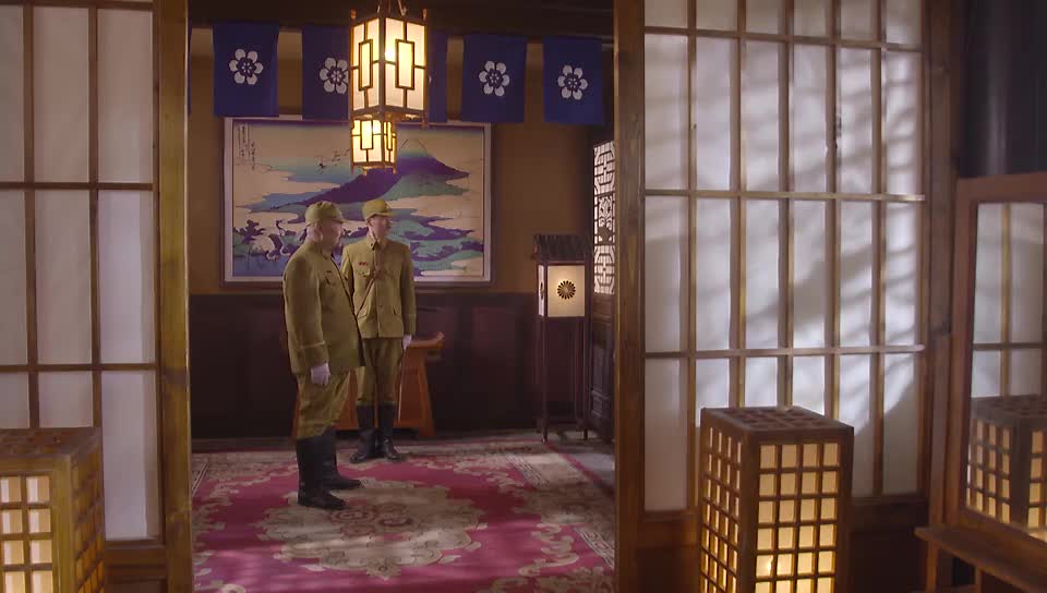 卧底军营认亲？糙汉老兵遇上刺头新兵