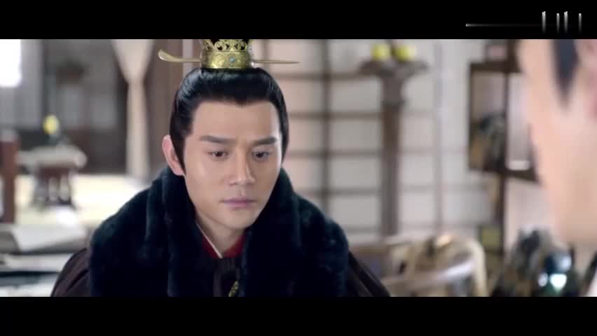 如今龙袍披在身 昔日梅郎不复还