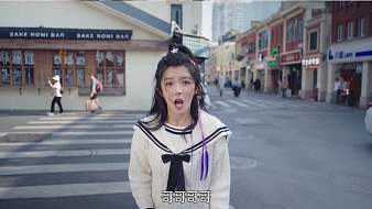 脆弱小斗完蛋！我被美女包圍了！直播_脆弱小斗視頻直播 - 虎牙直播