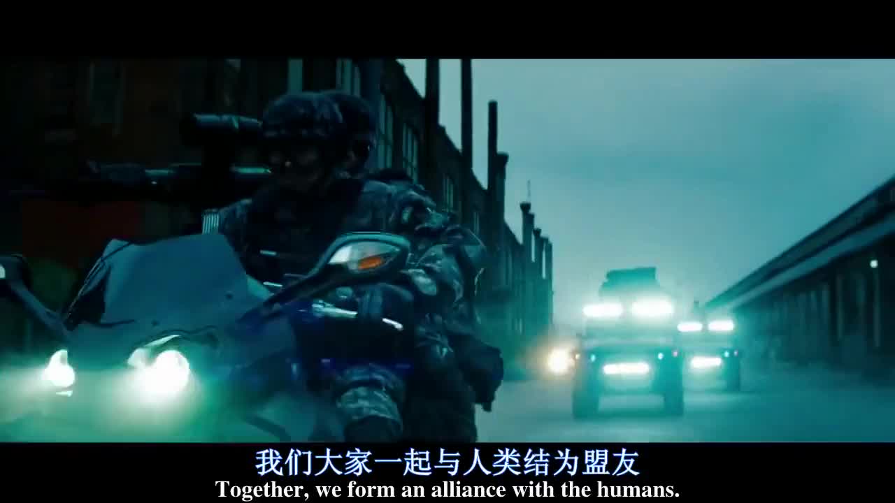 极度舒适，机器人打小怪兽