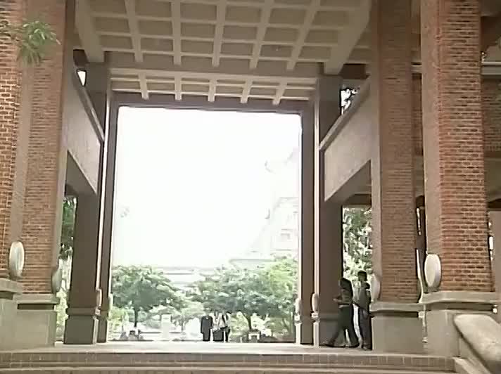 杉菜一挑四，大战F4
