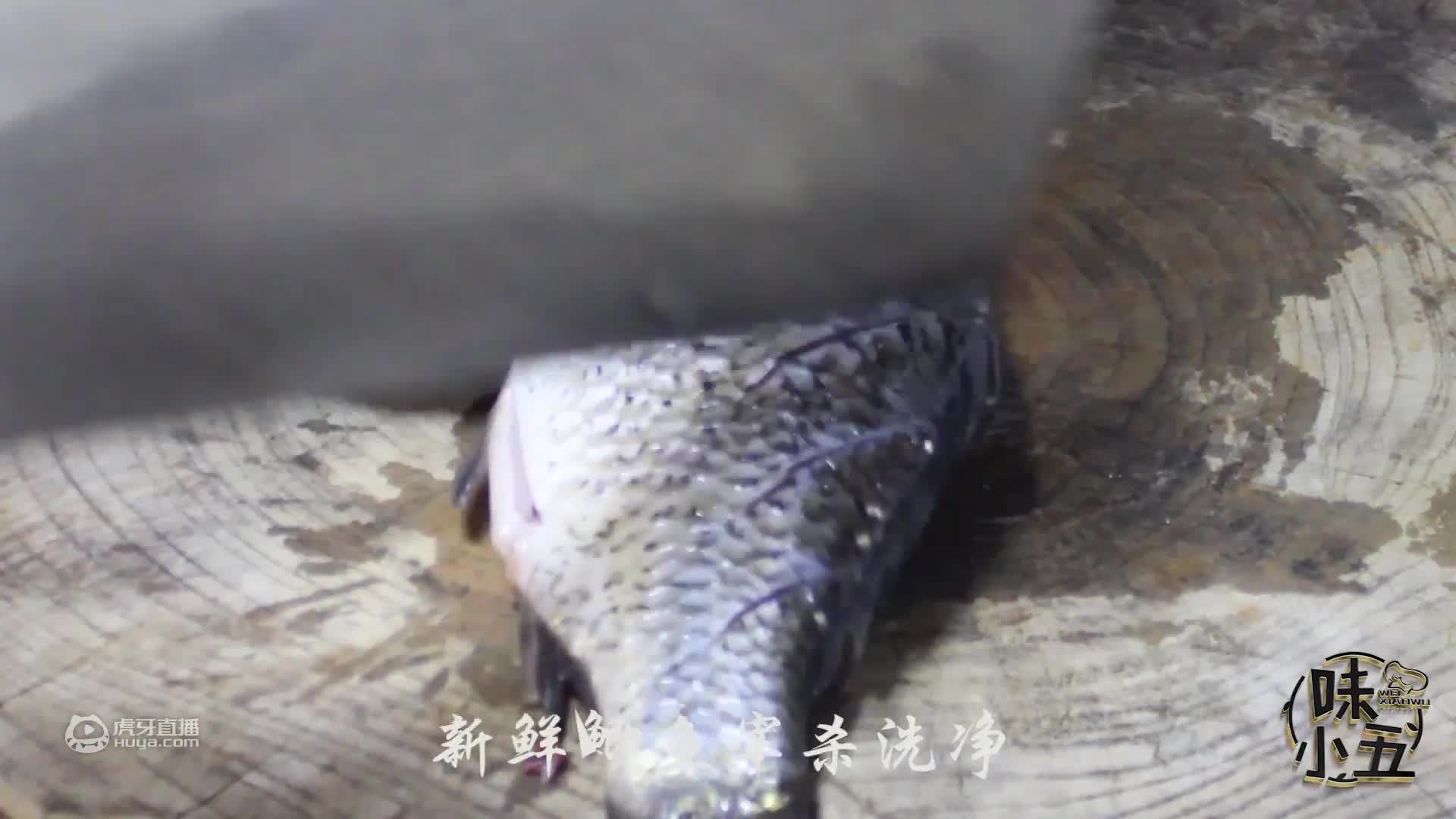 味小五 老腊肉配嫩土豆是食材最好的结合