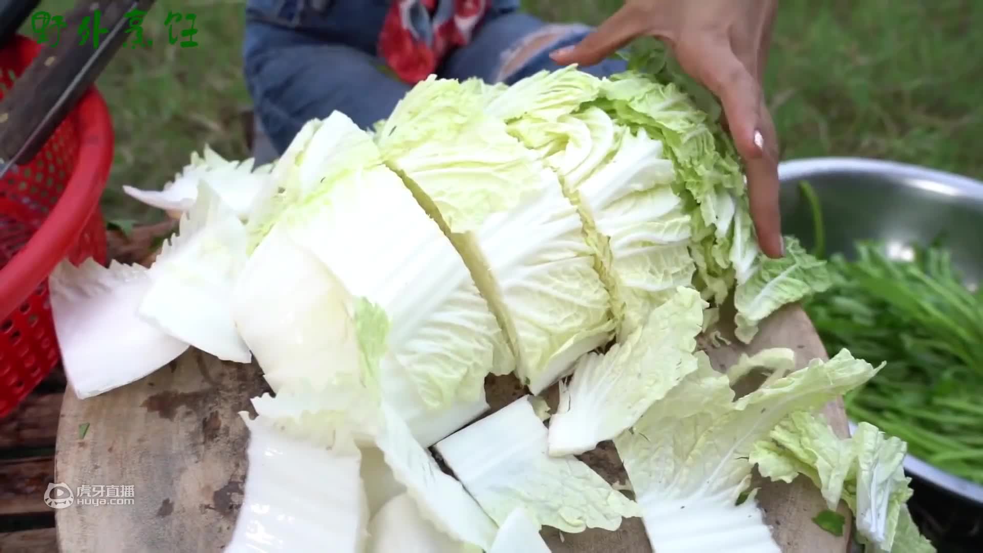 辣椒配小鱼，满眼都是食欲，简单易学的泰国特色美食，把游客馋哭