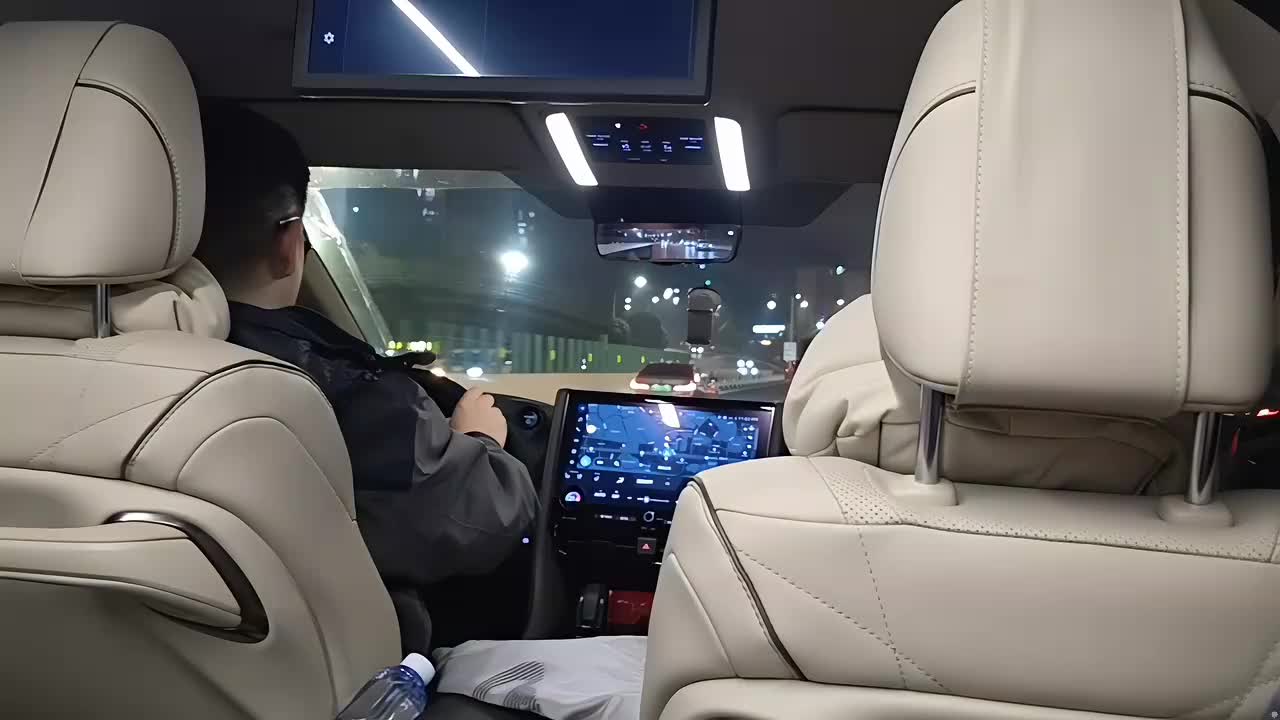 魔鬼月指挥部-抵达南宁