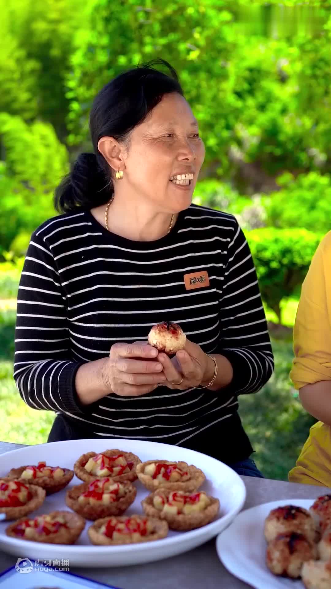 姥姥做的巧克力西瓜蛋糕真的太好吃了