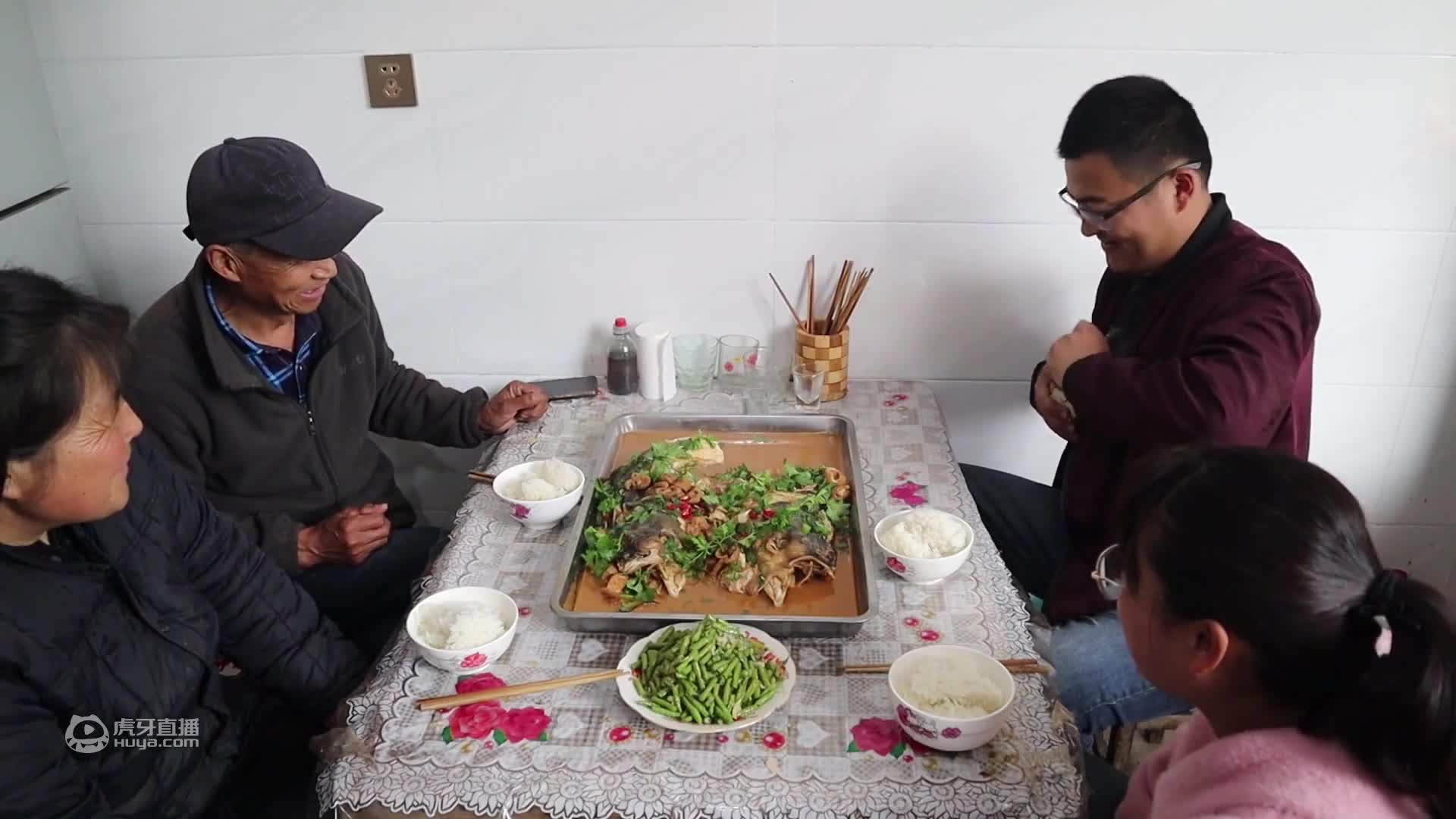 770买只5斤多花皮波龙，做清蒸波龙，肉质劲道鲜美，喝点酒过瘾