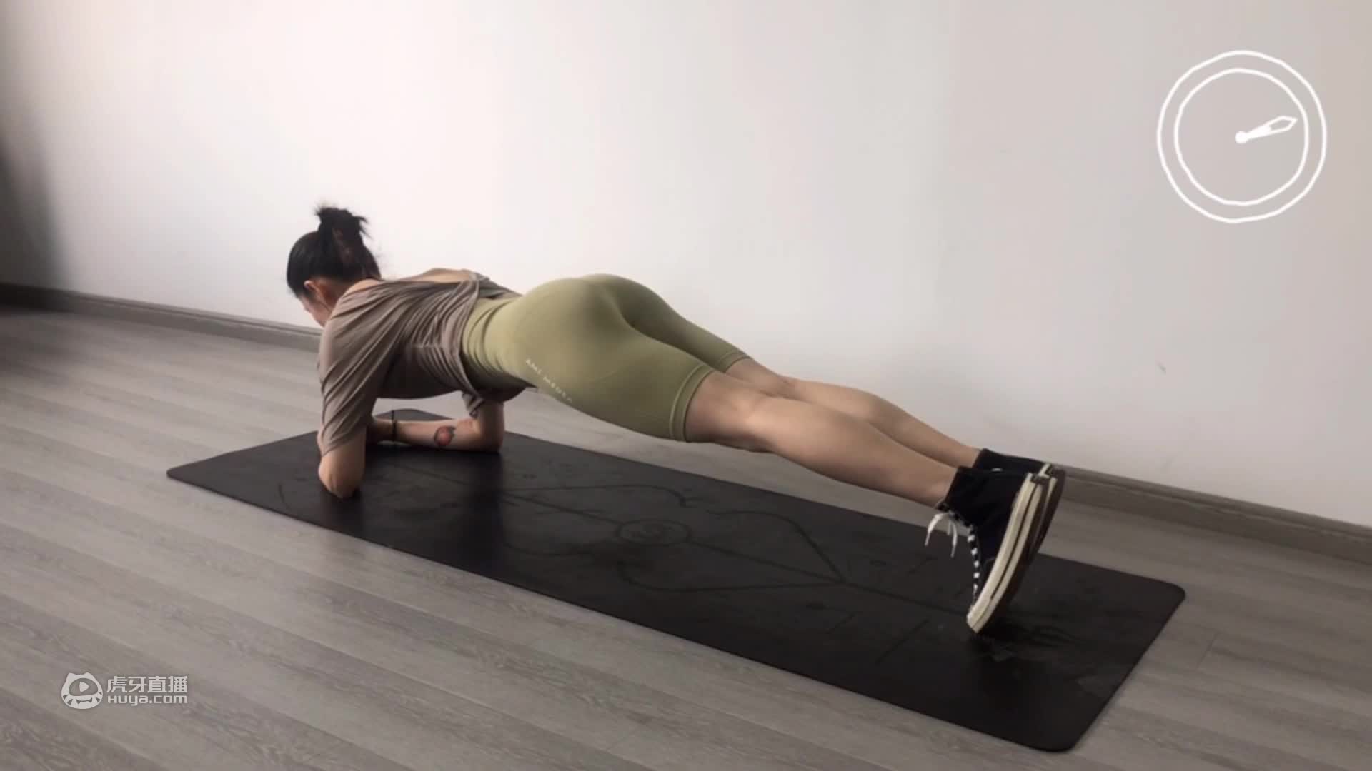 超模腹肌训练大法来啦