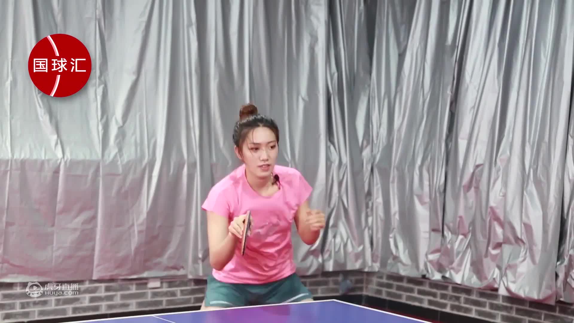 漂亮小姐姐侧身拉球动作示范，学到了学到了！-乒乓国球汇