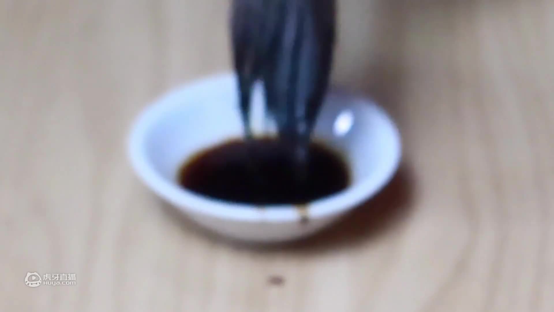 蛋挞虽然好吃但是太贵，小伙尝试自制蛋挞，一次性吃到饱