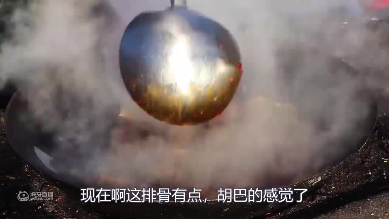 大彭晓鹏来了，老段做东北农家一锅出，贴带馅大饼子，好开心