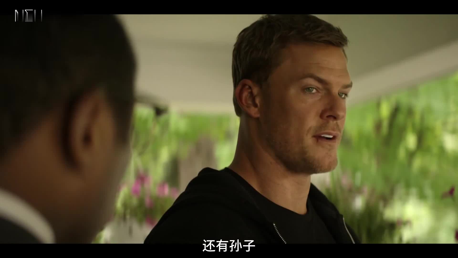 沙包那么大的拳头配上灰色脑细胞