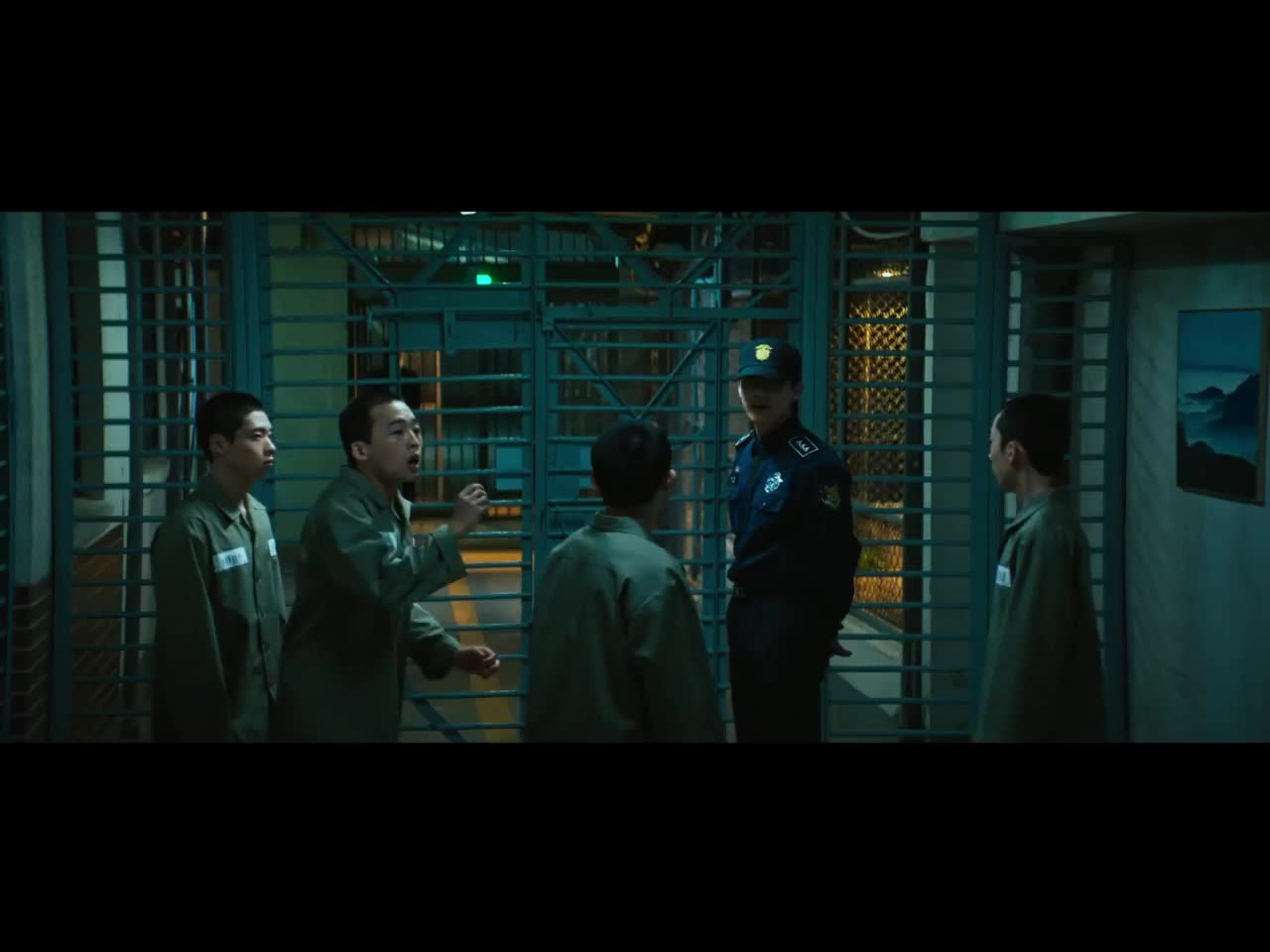 铁拳教育 解压爽剧以暴制暴