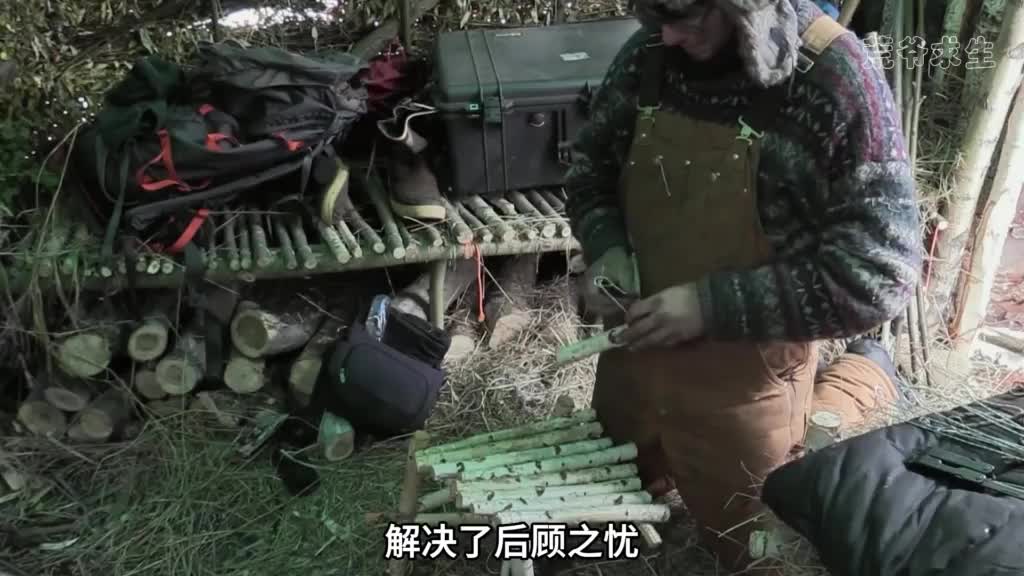 10人蒙古荒野求生，夺冠热门遗憾退赛，最后三人争夺百万大奖！ #野外生存  #荒野独居   #纪录片充电计划