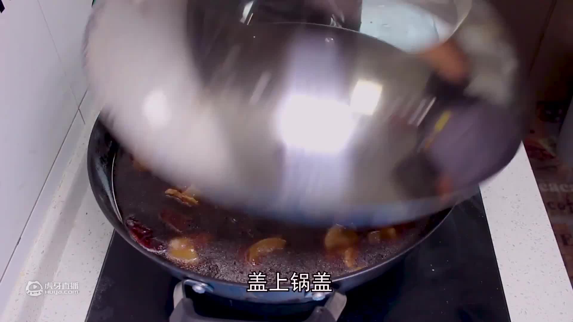 喷香哥坐飞机，七星级酒店吃煎饼卷火腿肠，吃榨菜喝啤酒，吃的香
