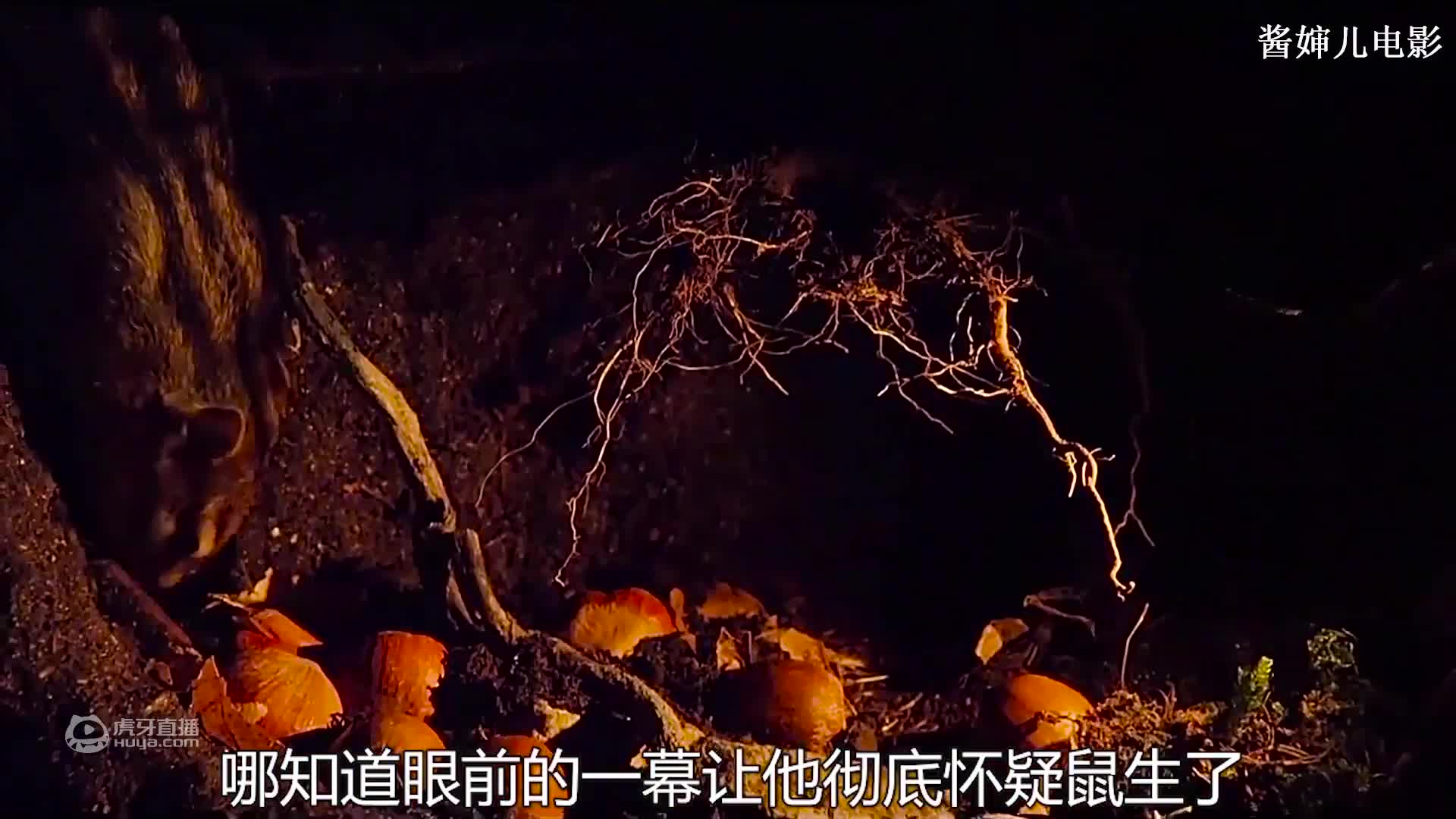 这个男人不仅会魔法，还是一个超级英雄！