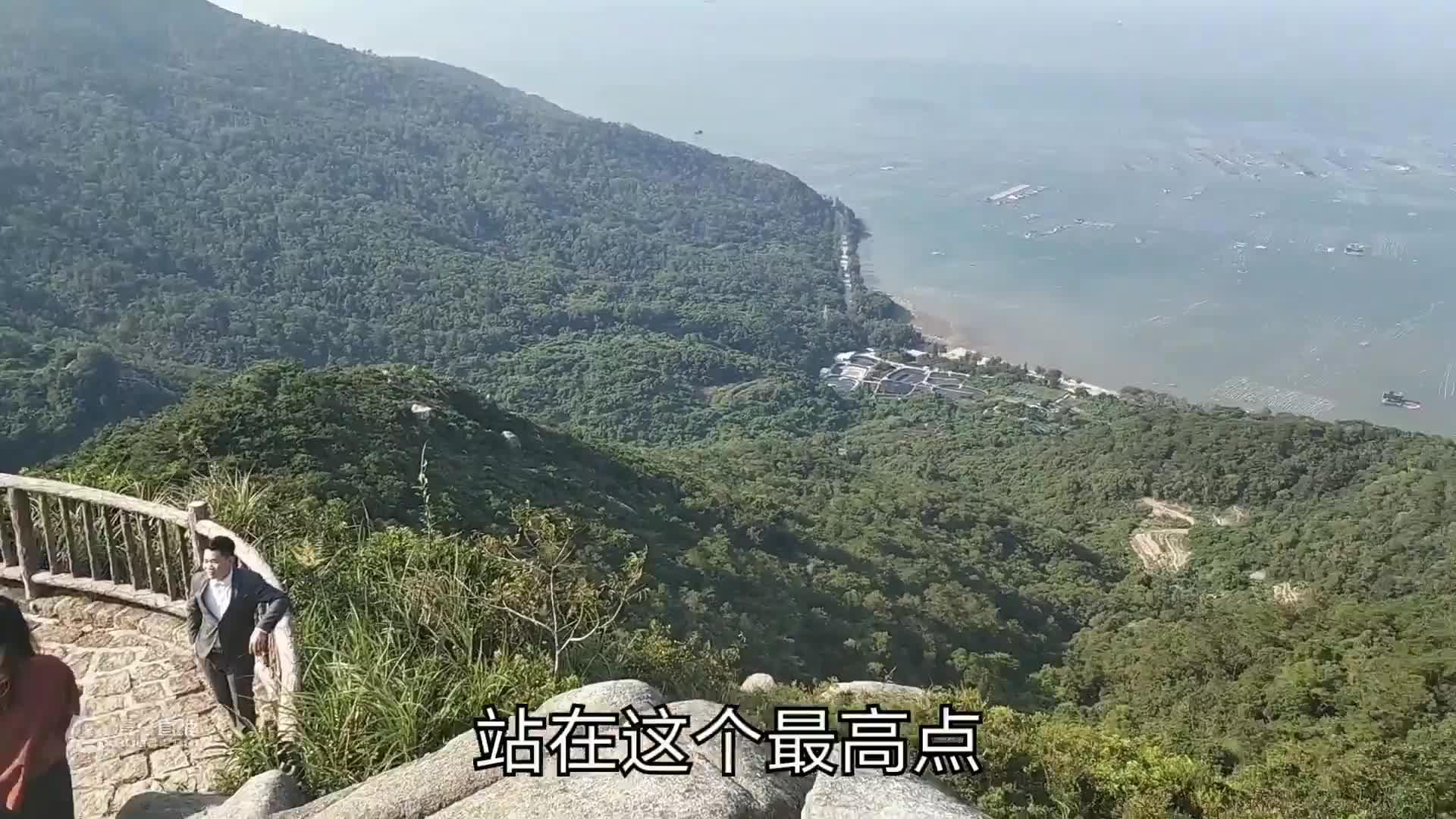 船长捕鱼经验丰富，出海就捕两条极品大黄鱼跟石斑鱼，赚了几千元