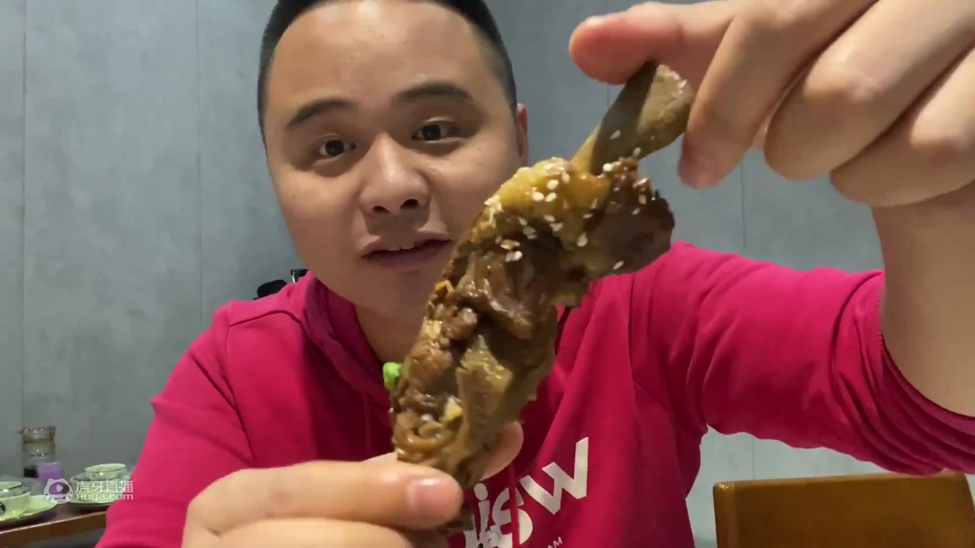 20一根羊寸骨，根本停不下来，各种麻辣香锅，山西有这么棒的美