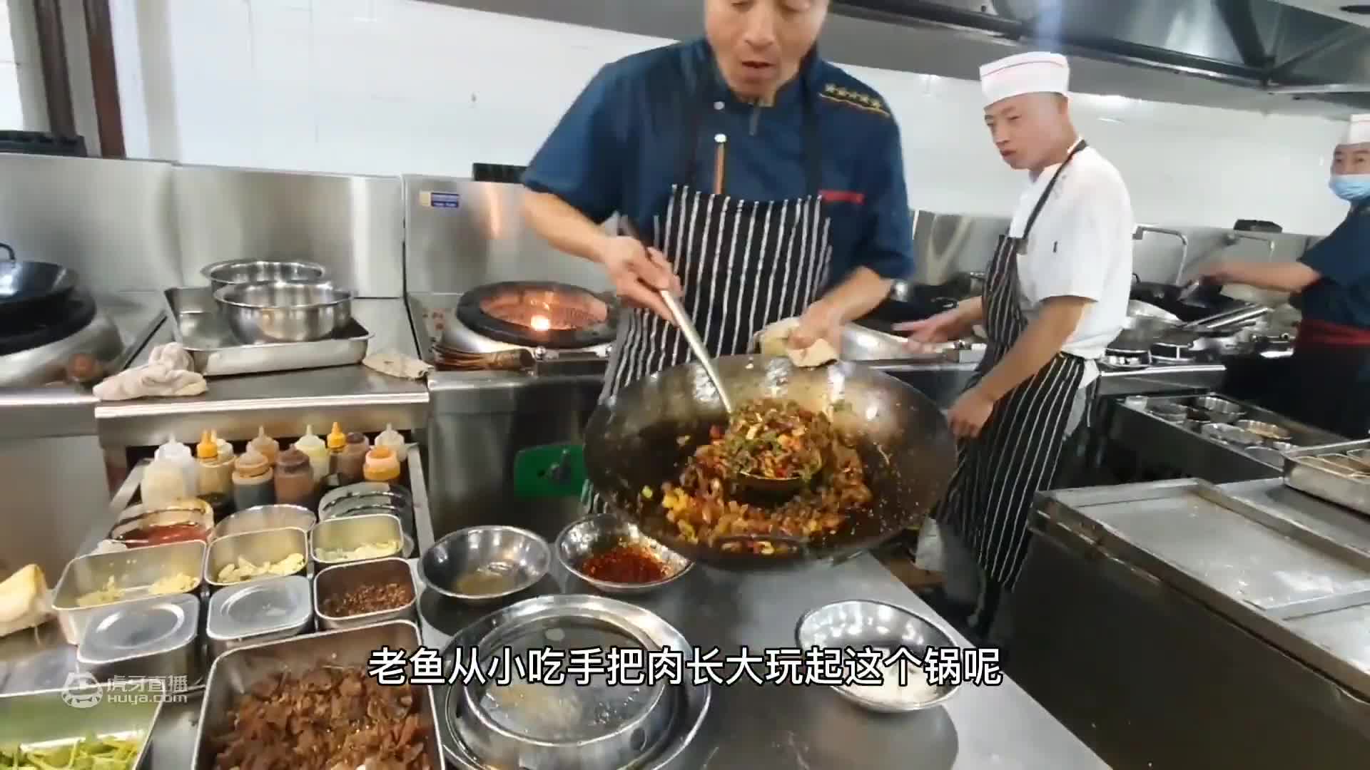 客人喝多了闹事让送个果盘，还说做不好看不给结账，凉菜师傅只说了五个字