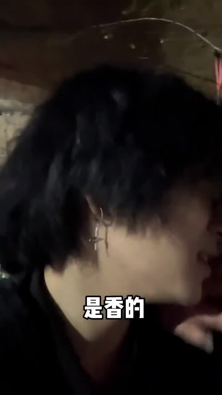 今晚9：30虎牙首播不见不散