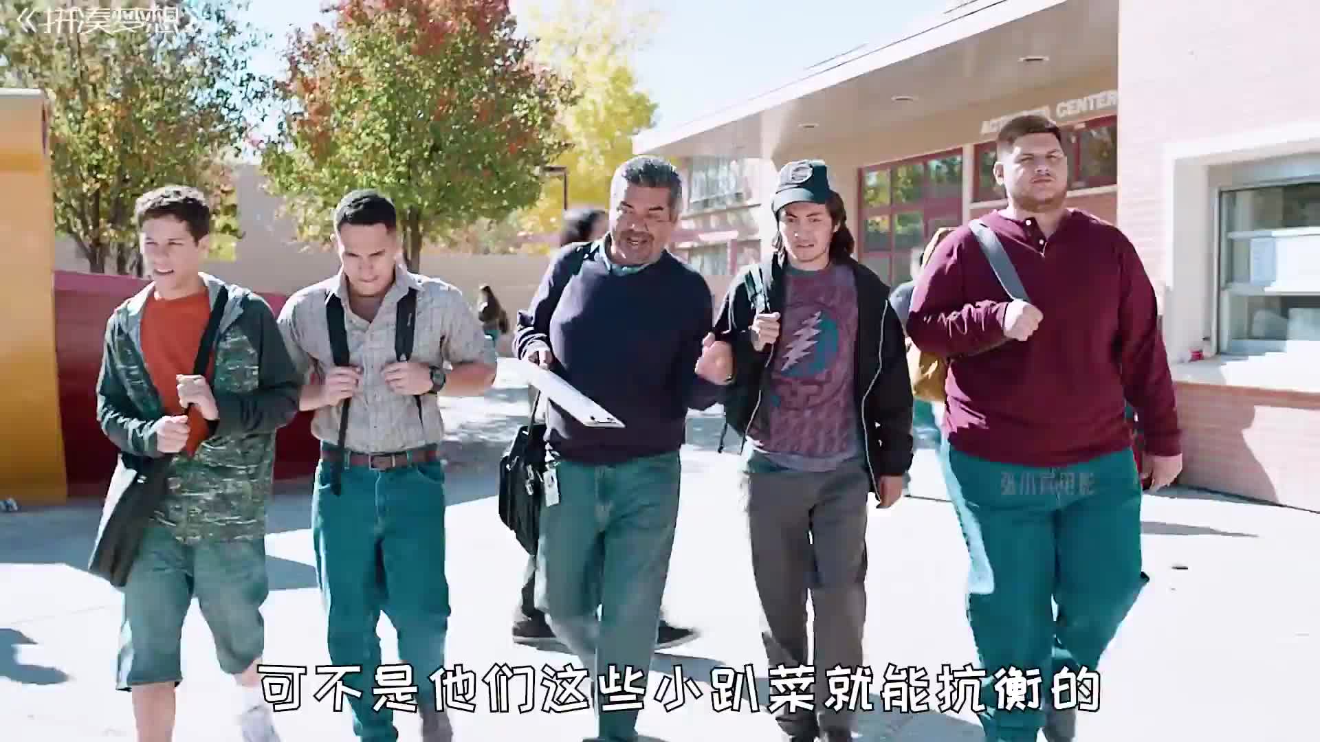 73岁老人骑割着草机跑了近千里、只为见自己的弟弟，越是年轻、越值得细细品味的电影