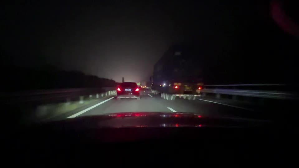 宝马M3上街回头率