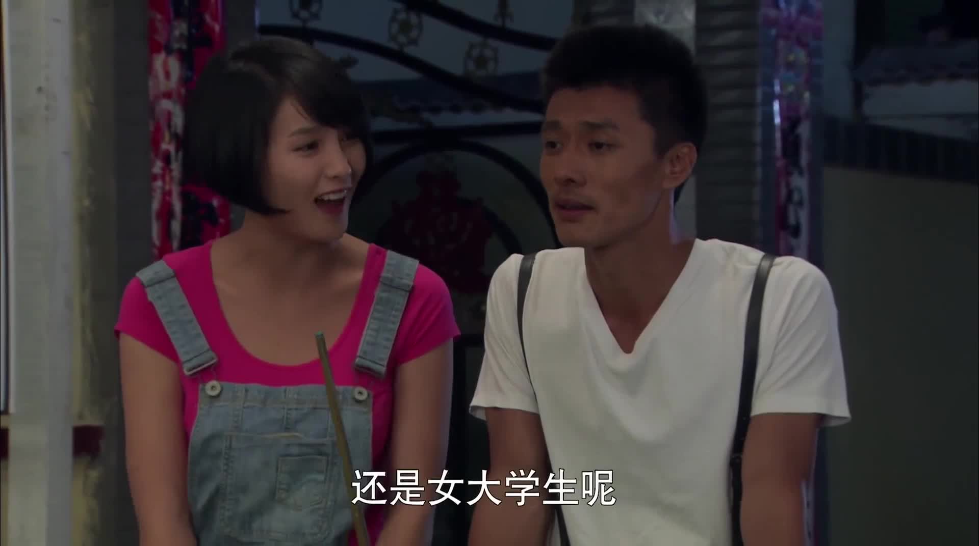 老家门口唱大戏 比乡村爱情还好看