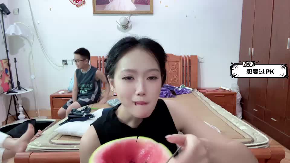 求个奥特曼过PK