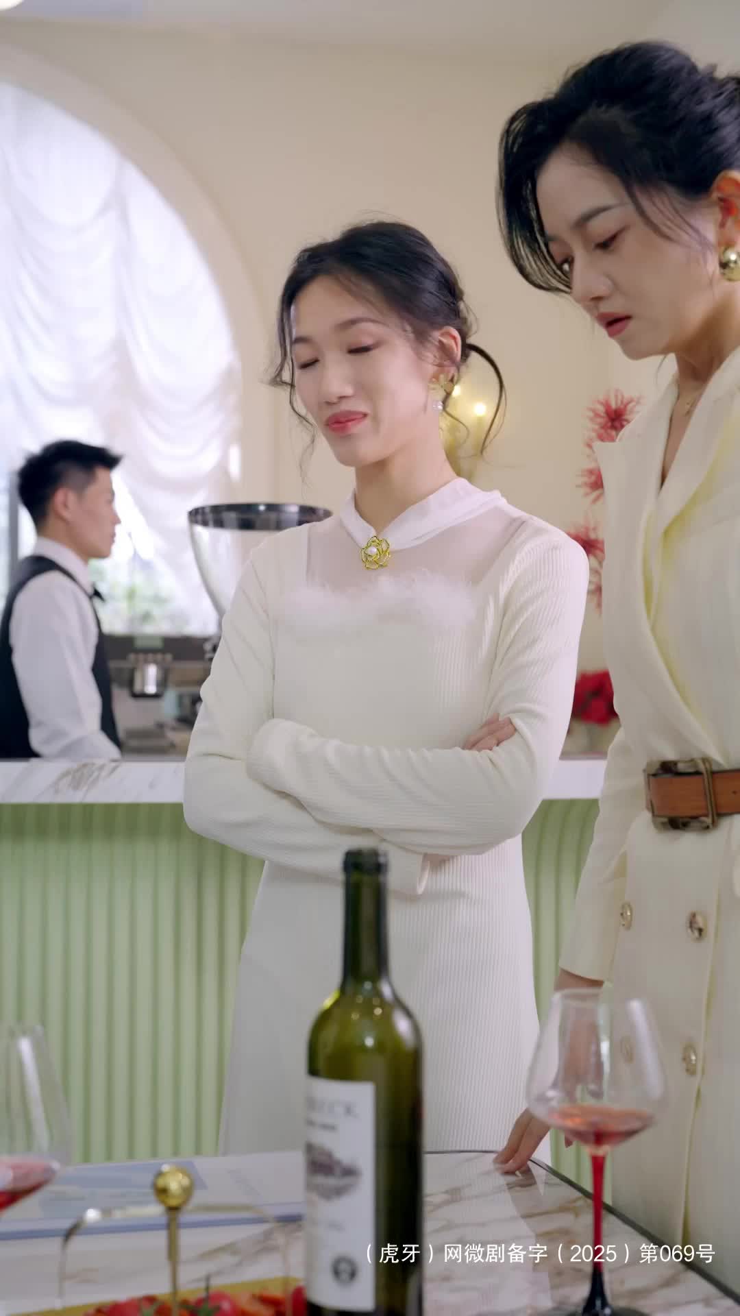 拒婚带娃消失 8 年，前夫归来竟要毁了我？