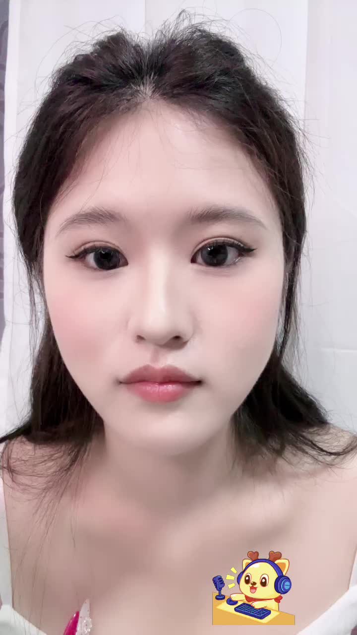 04在读女大，第一次直播