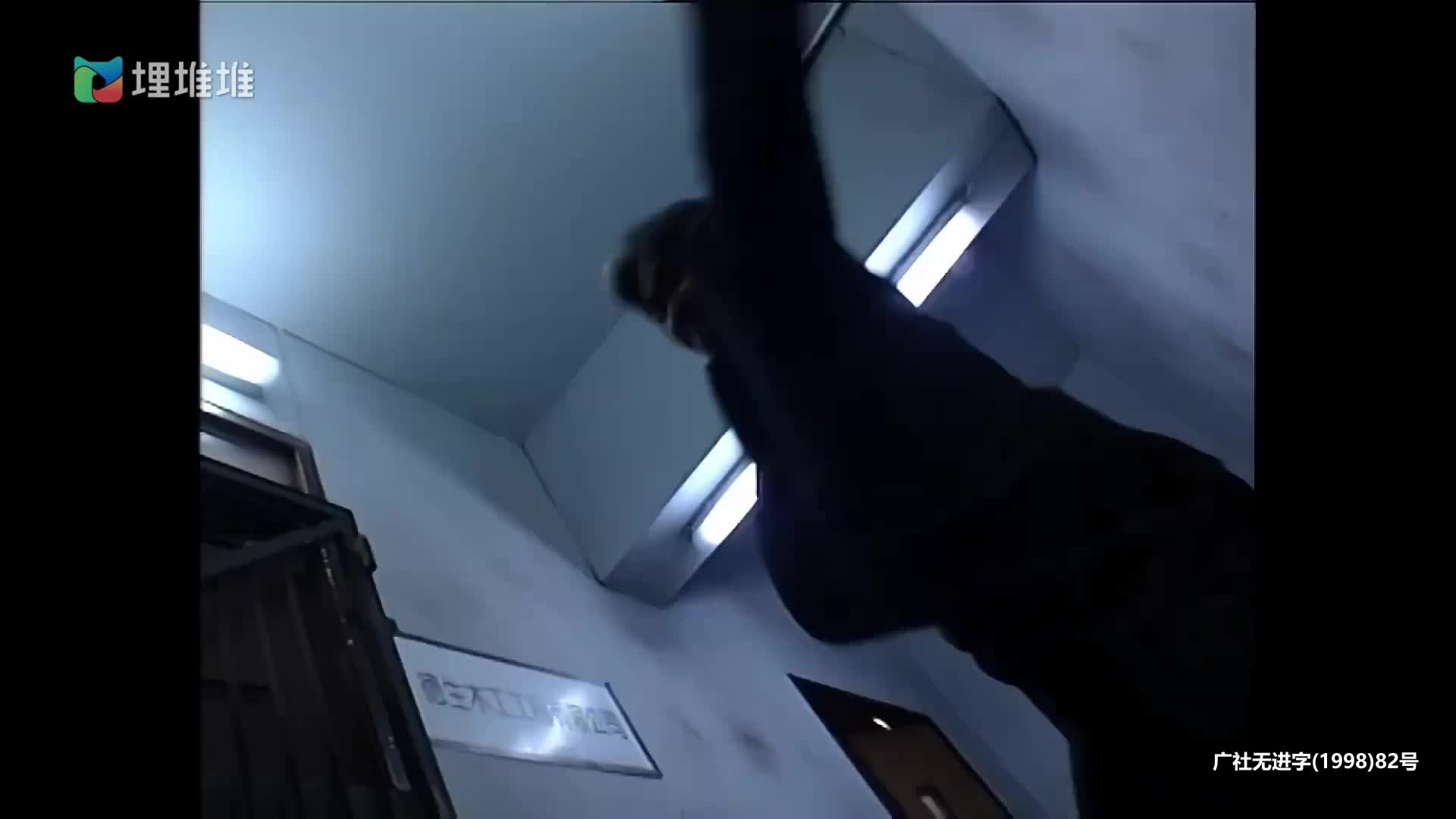 [陀枪师姐] 警花持枪，柔情铁骨，正义与爱情如何交织？