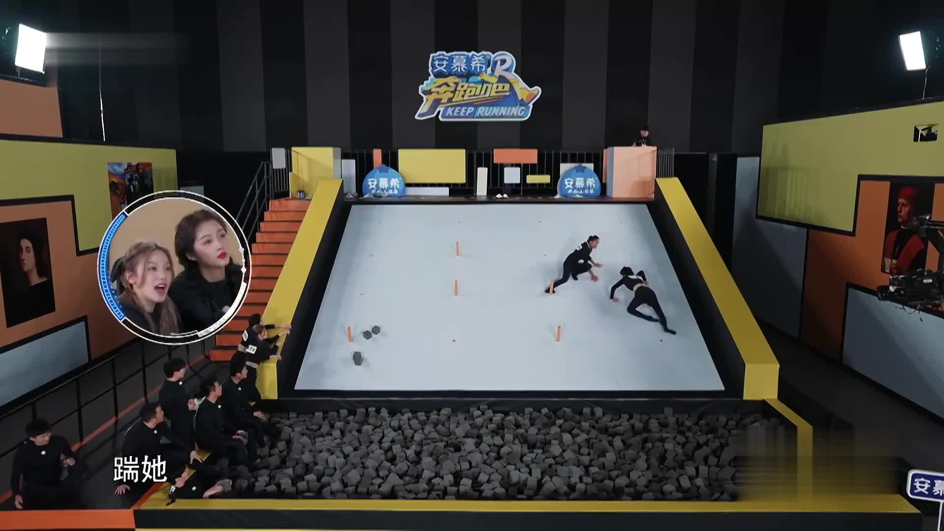 奔跑家族驾到，看坤坤打篮球