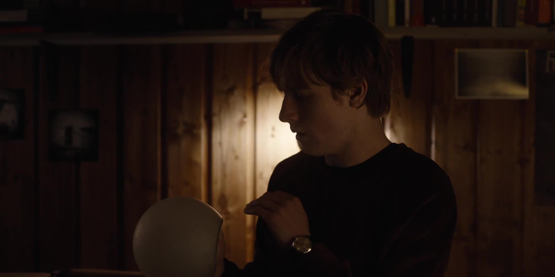 细思极恐！小镇背后的跨时空诅咒，竟是....!