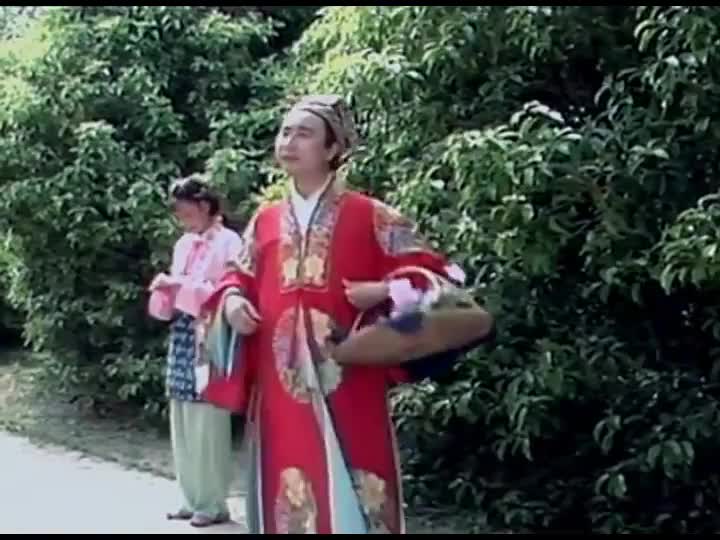 鞋儿破，帽儿破，身上的袈裟破