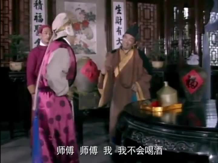 鞋儿破，帽儿破，身上的袈裟破