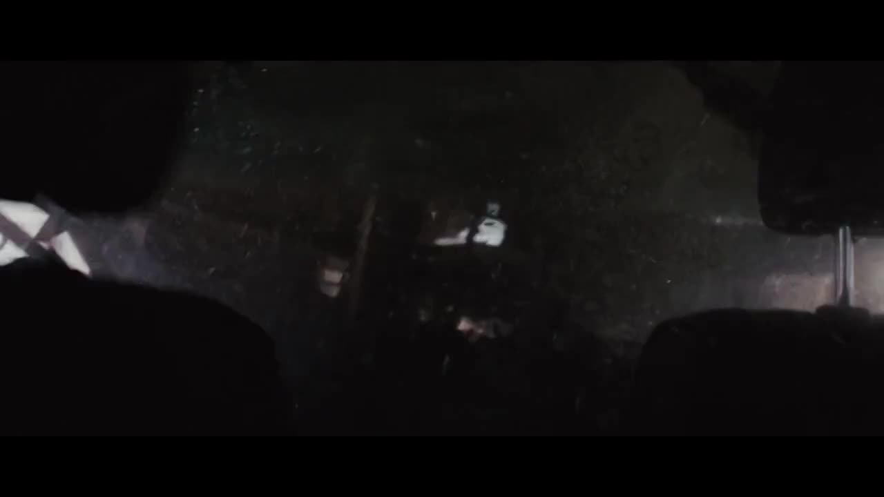 美女与香车齐飞 肾上腺素火速飙升
