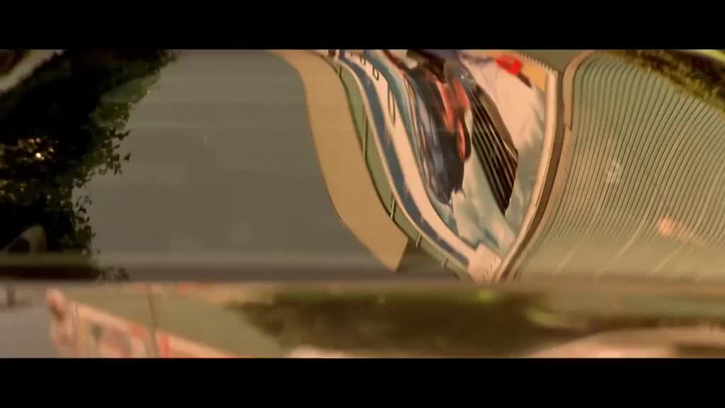 美女与香车齐飞 肾上腺素火速飙升