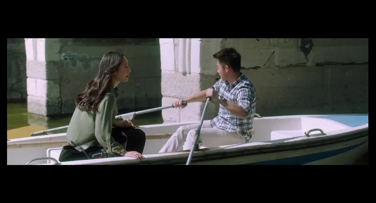 葛优躺着嗑瓜子看葛大爷电影