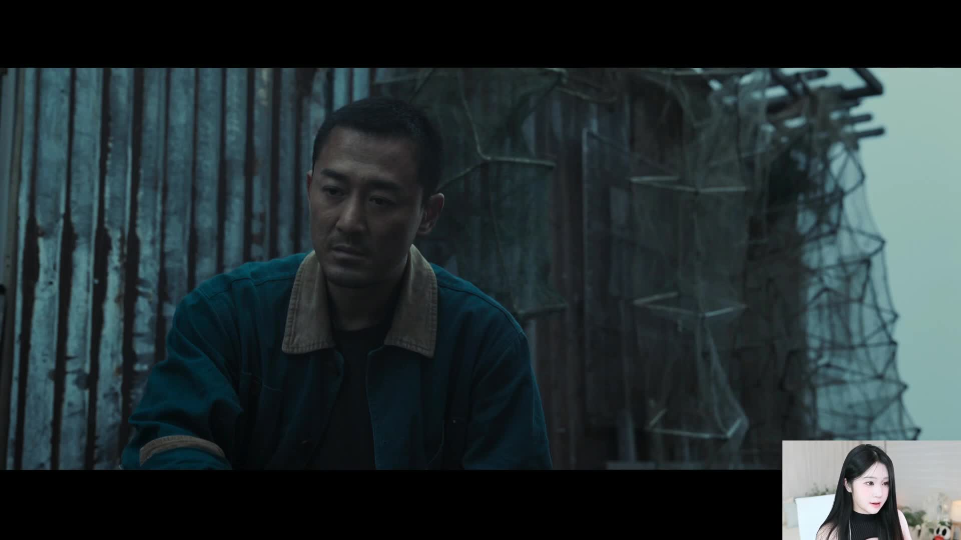 陪哥哥一起看经典动作片