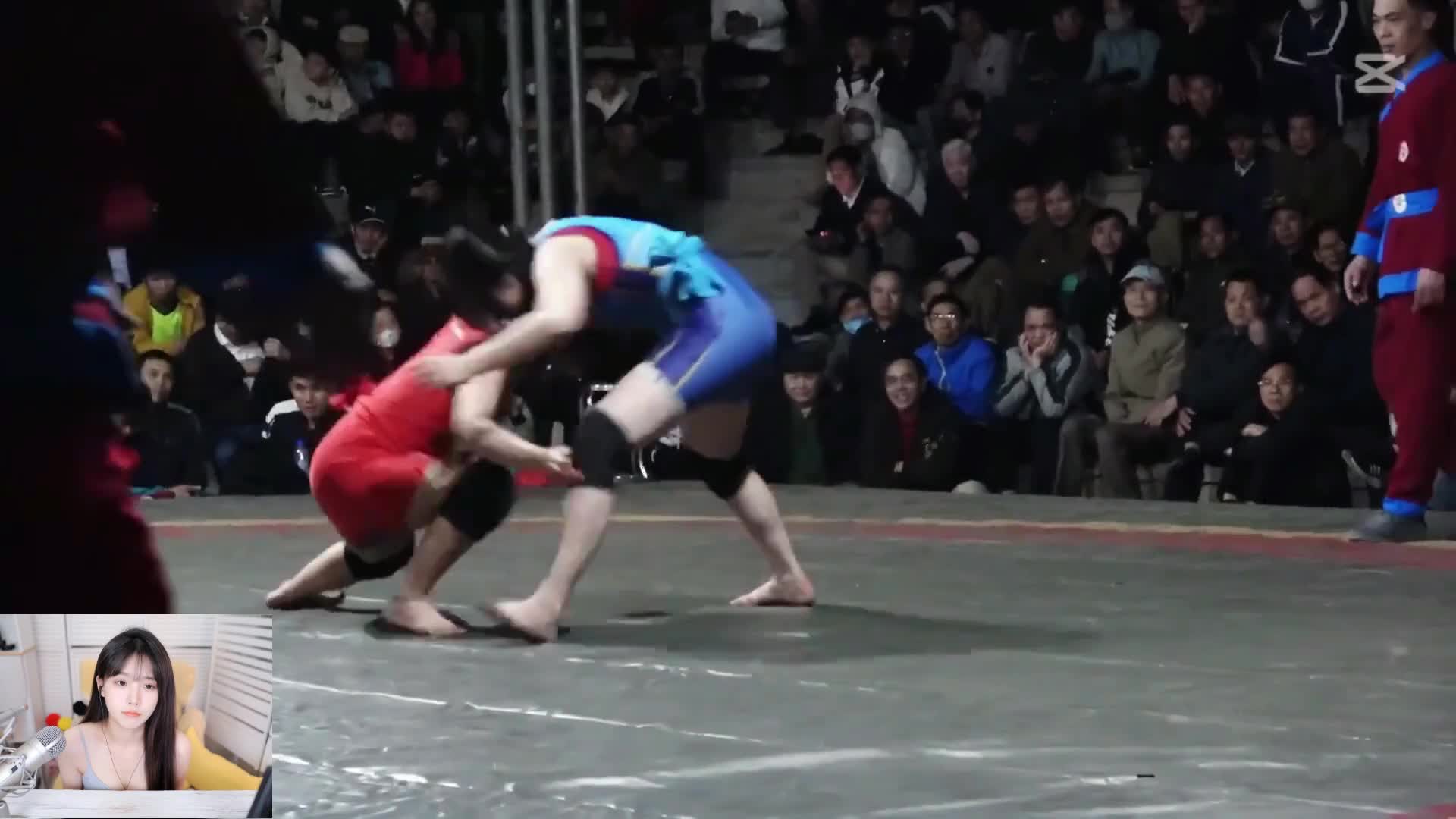 美女摔跤！不来看一下？