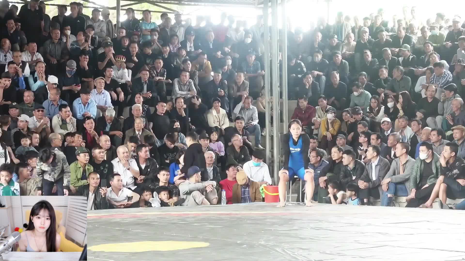 美女摔跤！不来看一下？